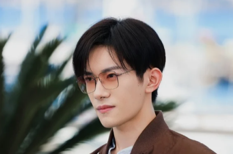 易烊千玺要开演唱会了