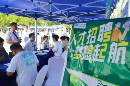 高校毕业生如何“就好业”