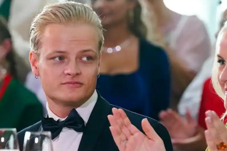 挪威王储继子性侵案受害人达两位数 