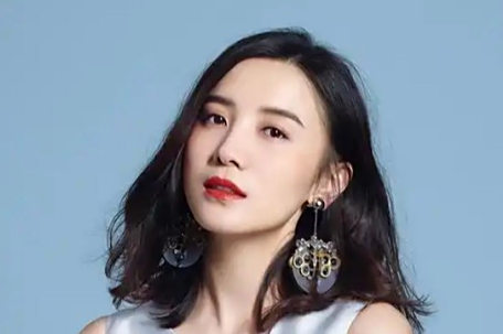 粉丝喊妈妈吓宋佳一跳