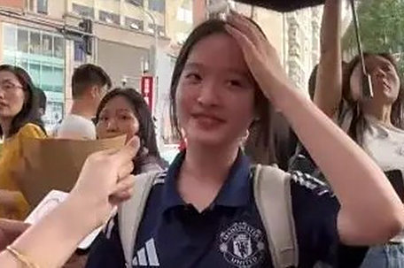 酷似林依晨女孩回应被心仪大学录取