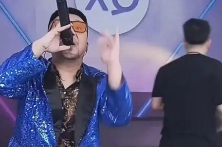 杨坤破防后 山寨明星却更火了