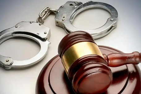 两公司高管合谋收取5.6亿提成被判刑