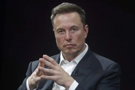 马斯克再抨击特朗普爱泼斯坦案说法