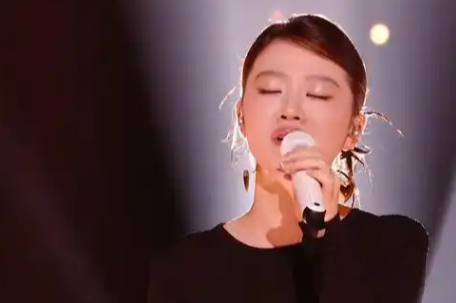 歌手第四期:双强补位 单依纯危了?