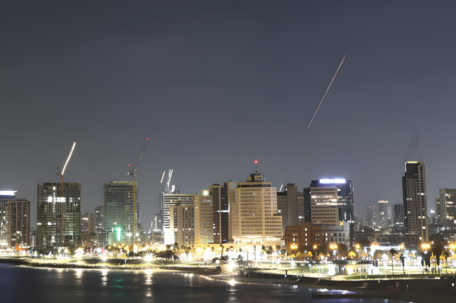 以色列拦截伊朗导弹失败 