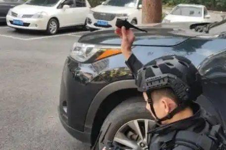 仅1个鸡蛋重的无人机