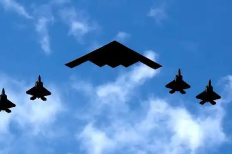 美军B2轰炸机参与袭击伊朗核设施