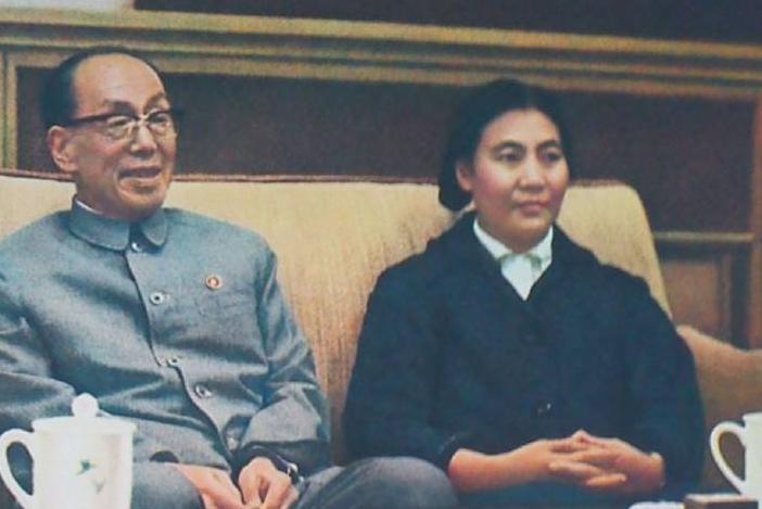 康生临死前的密语是什么?党危险,要落到坏人手里 康生临死前的密语是什么?党危险,要落到坏人手里