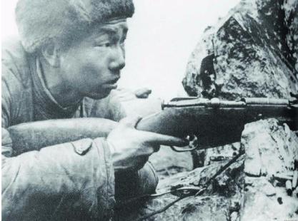 美国著名的战斗英雄约翰&middot;巴斯隆 单场战役一个人就毙敌1500人