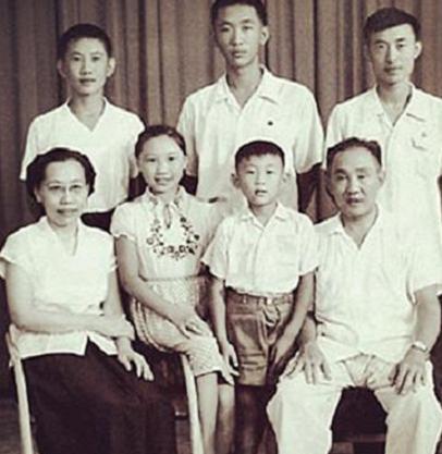 李聚奎的子女后代现状如何？现在在哪