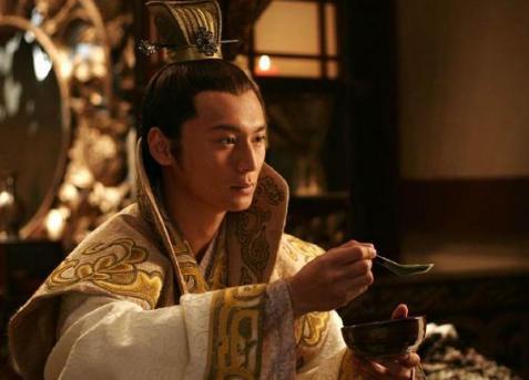 武则天为什么要重用奸臣李义府？