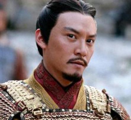 他死的时候还有一个儿子 为什么会将位子传给自己的弟弟呢 他死的时候还有一个儿子 为什么会将位子传给自己的弟弟呢