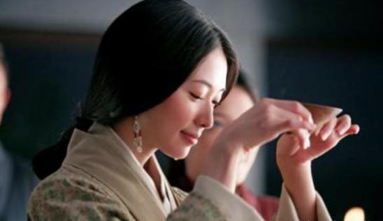 为什么说三国女子中,小乔算比较幸福的? 为什么说三国女子中,小乔算比较幸福的?