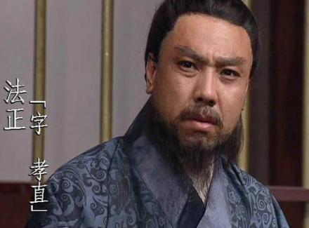 他是刘备手下的第一谋士 他的智谋深远能与郭嘉相媲美