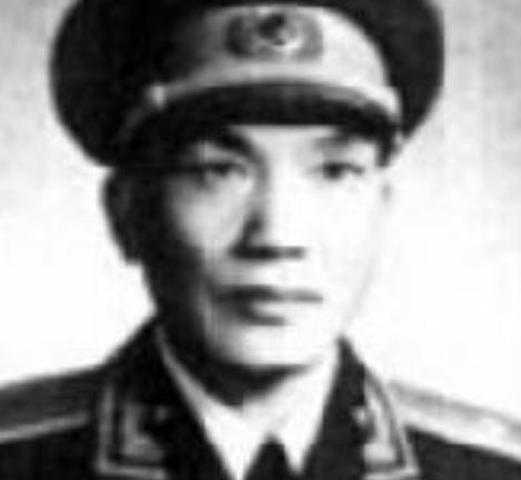 熊伯涛的生平如何?他的是什么军衔