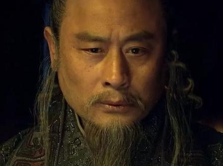 他是我国历史上最败家的富二代 偌大的一代帝国败在他的手里 他是我国历史上最败家的富二代 偌大的一代帝国败在他的手里