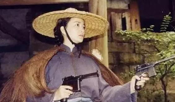 赵洪文国是谁？双枪老太婆毁家纾难的抗日女英雄，70岁被处决