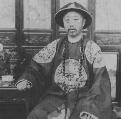 咸丰继位当上皇帝之后 他的兄弟的结局如何 咸丰继位当上皇帝之后 他的兄弟的结局如何