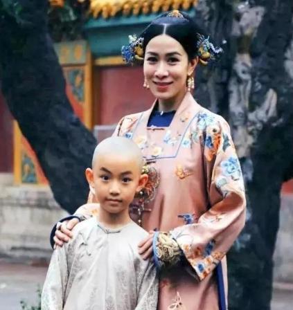 极其渴望嫡子继位的乾隆 为什么最终没有选择永璂继位呢