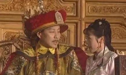 大清朝唯一一个可以用龙袍下葬的女人，也是康熙最疼爱的人。