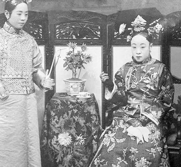 清朝军机大臣荣禄之女 溥仪的生母苏完瓜尔佳·幼兰简介 清朝军机大臣荣禄之女 溥仪的生母苏完瓜尔佳·幼兰简介