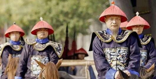 号称“天下第一棋手”为什么输给左宗棠？左宗棠很厉害吗？