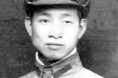 杨奇清救过朱，毛，周三巨头，为什么晚年过的凄惨？