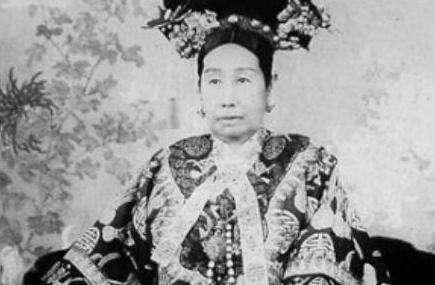 慈禧一路西逃 为什么一行人竟然毫发无伤的到达了西安