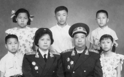 贺炳炎的六个子女现状如何?现在在哪? 贺炳炎的六个子女现状如何?现在在哪?