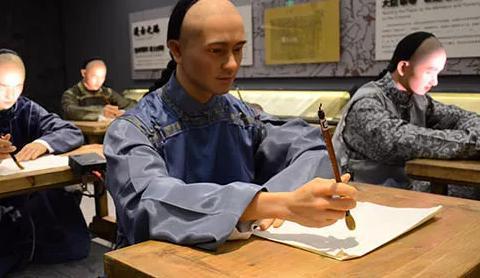 考上武状元却因长的丑被取消资格,当即起兵造反 考上武状元却因长的丑被取消资格,当即起兵造反