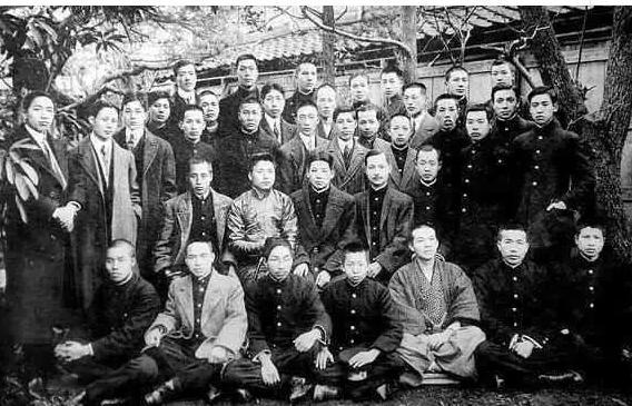 甲午战败后,光绪为什么要恭维日本？