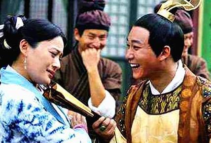 他是宋太祖的小舅子也是吃人魔王 最后被赵光义给杀了 他是宋太祖的小舅子也是吃人魔王 最后被赵光义给杀了