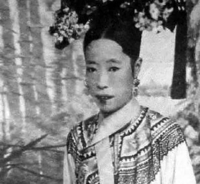 清朝隆裕太后谈退位条件，唯独一点宁死不从