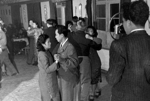 揭秘:尹先炳私生活是什么样的？