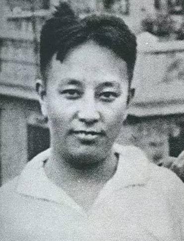 王明是一个什么样的人?那点能耐如果用到正道上,不至于落到这个名声 王明是一个什么样的人?那点能耐如果用到正道上,不至于落到这个名声