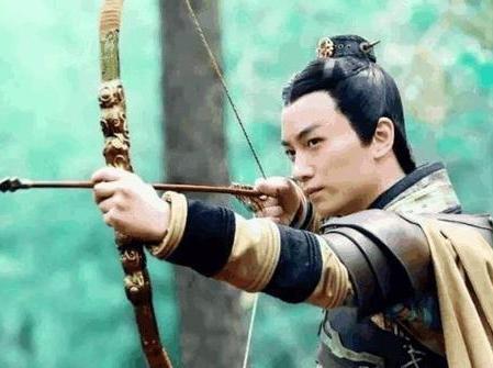 他是宋朝第一神射手 因为射偏被嘲笑,等发现秘密后敌军慌忙逃跑 他是宋朝第一神射手 因为射偏被嘲笑,等发现秘密后敌军慌忙逃跑