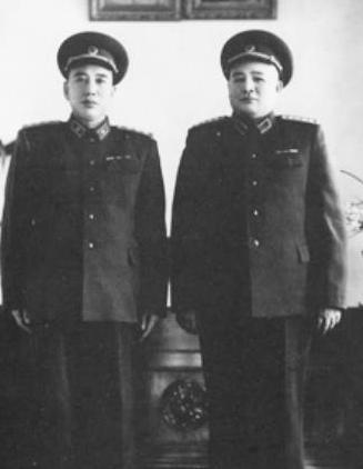 许世友谁都不怕,为什么偏偏对徐海东却十分的尊敬？