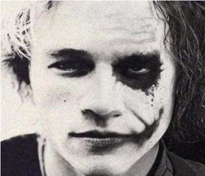 小丑的扮演者希斯&middot;莱杰用生命在演戏 最终因为使用药物过量致死