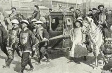 慈禧一路西逃 为什么一行人竟然毫发无伤的到达了西安