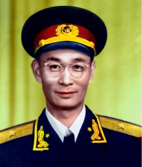 吴效闵的出身如何？曾歼灭“<a href=https://www.lishiji.cn/lishi/12935/ target=_blank class=infotextkey>天下第一</a>旅”立大功