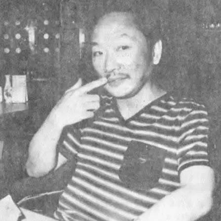 一代武侠浪子古龙大侠 酒色财气样样都沾