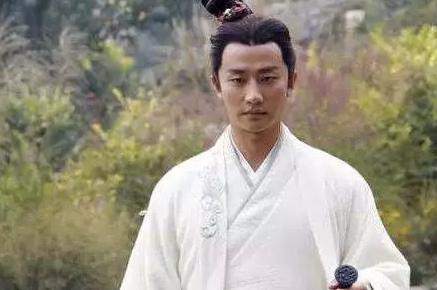 <a href=https://www.lishiji.cn/lishi/8091/ target=_blank class=infotextkey>大臣</a>听信谗言，把<a href=https://www.lishiji.cn/lishi/12009/ target=_blank class=infotextkey>怀孕</a><a href=https://www.lishiji.cn/lishi/595/ target=_blank class=infotextkey>妻子</a>送给<a href=https://www.lishiji.cn/lishi/433/ target=_blank class=infotextkey>皇帝</a>，最后全家被杀