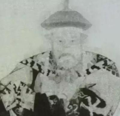 清朝不许涉及敏感话题，满汉官员待遇不一