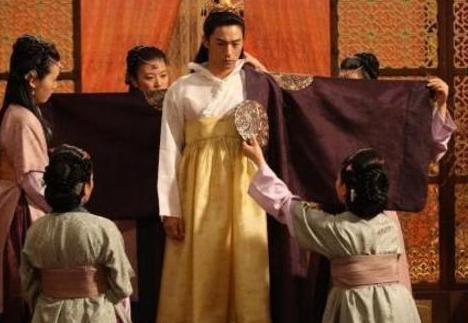 陈妙登怀上了别人的孩子，为什么刘彧还要把她接进宫里？