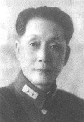 查品珍跟金庸是什么关系？为什么会有人说她没有得到丈夫的爱？