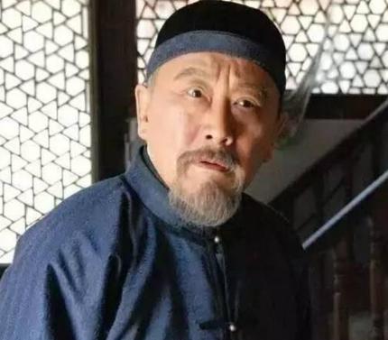 康熙扳倒鳌拜为什么不找大内高手 而是找几个小青年呢 康熙扳倒鳌拜为什么不找大内高手 而是找几个小青年呢