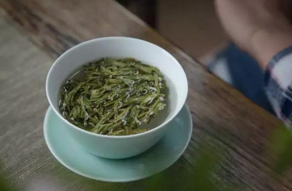 古代爱饮茶的皇帝都喜欢喝些什么茶？