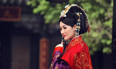 <a href=https://www.lishiji.cn/lishi/5758/ target=_blank class=infotextkey>李延年</a>自卖自夸写了一首诗，只为将妹妹送给汉武帝！