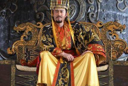 为什么从秦始皇之后的龙袍会变成黄色 最后是怎么演变下去的 为什么从秦始皇之后的龙袍会变成黄色 最后是怎么演变下去的